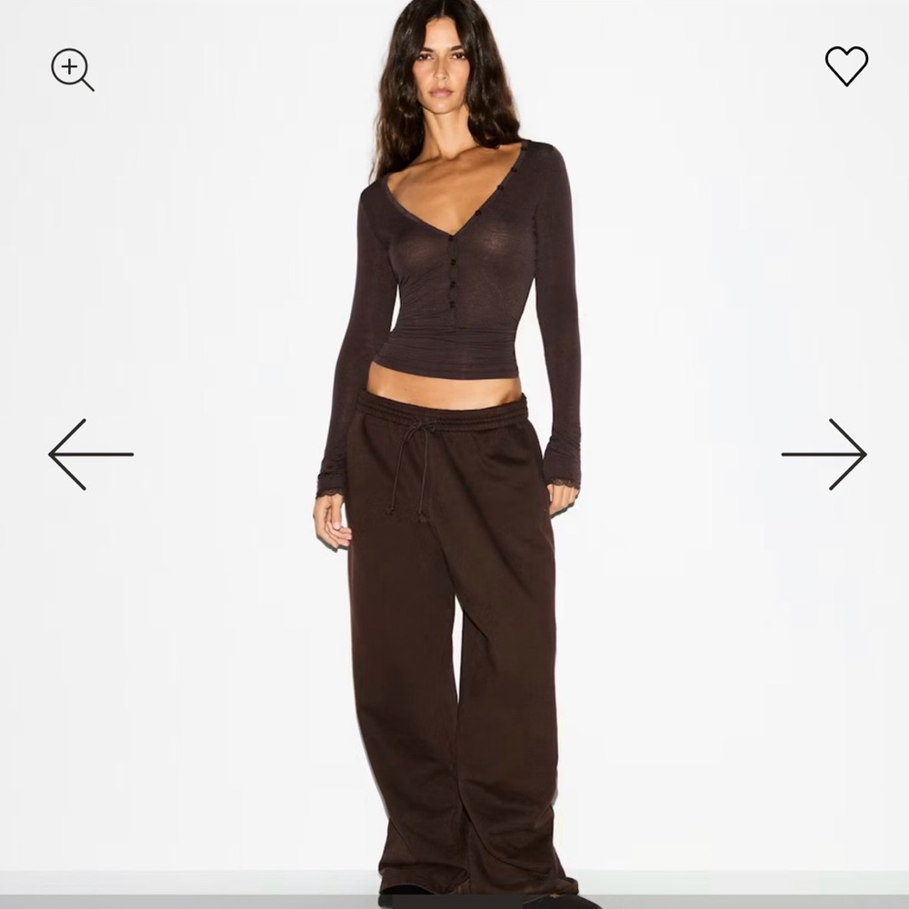 SKIMS Espresso Boyfriend Fleece baggy sweatpants